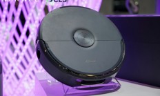 云鲸履带式扫地机首次亮相！实时热活水拖地、还能外拓擦边角