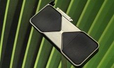 黄仁勋来送惊喜！英伟达将恢复H20在华销售：美国保证将授予许可证