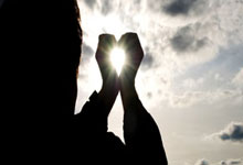 国内一男子开特斯拉狂飙至200码 结果高速撞车