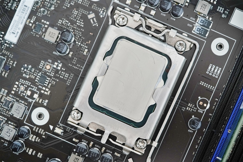 真机实测:搭载兆芯KX-7000的同方全国产台式机评测体验