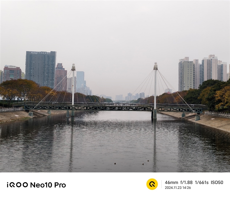 全球首款天玑9400游戏机iQOO Neo10 Pro全面评测：144帧丝滑玩《星铁》真香！