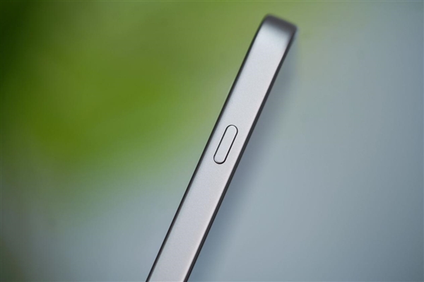 性能最强天玑手机!一加Ace 5至尊版图赏