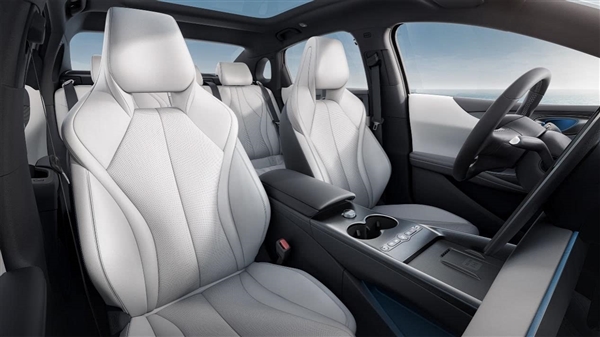 10.98万起叫板小鹏M03 比亚迪海豹06EV上市:规格真心高