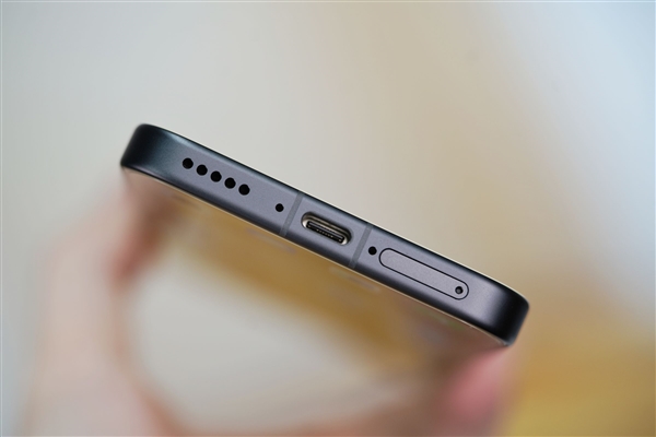 6.31英寸完美小直屏！vivo S30 Pro mini图赏