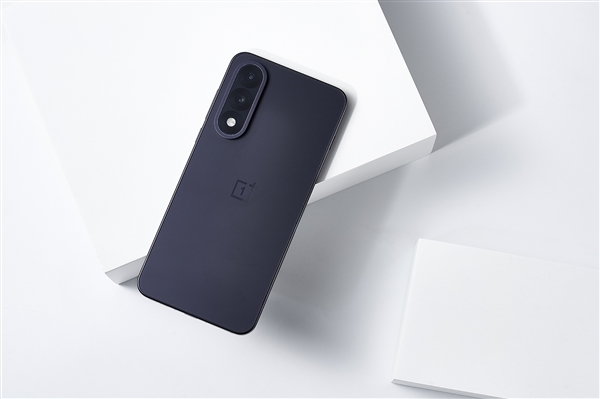 一加Ace 5至尊版实测:宿舍抢网神器实至名归