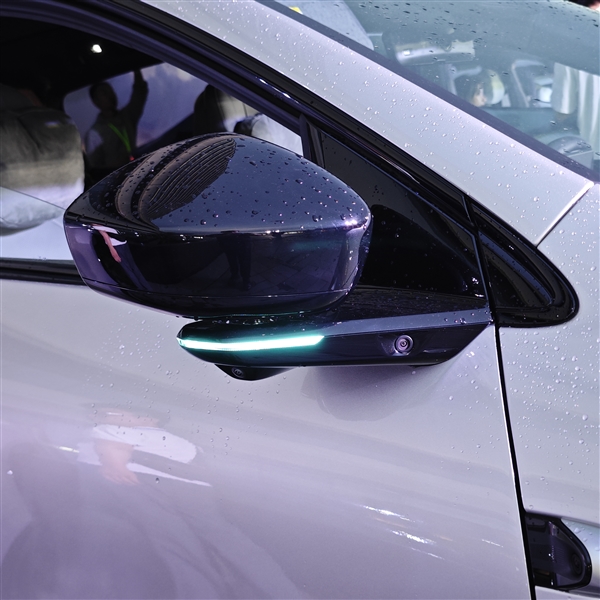 干的就是特斯拉Model Y!全新小鹏G7首发亮相