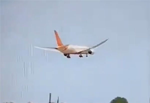 什么原因导致印度客机起飞30秒坠毁:航空专家推测三种可能
