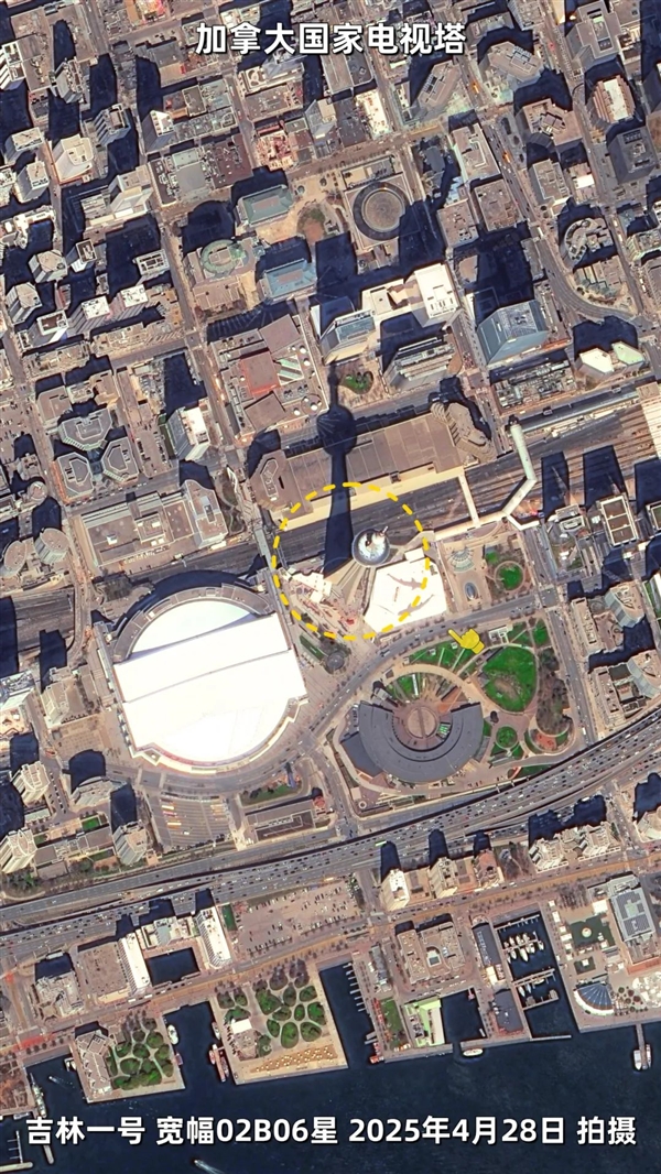 卫星俯瞰加拿大多伦多:好一副都市画卷