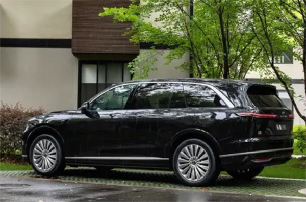 气场竟不输BBA!乐道L90黑色涂装实车曝光