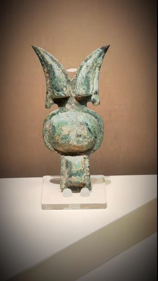 洛阳博物馆一青铜器展品酷似LABUBU：网友热议