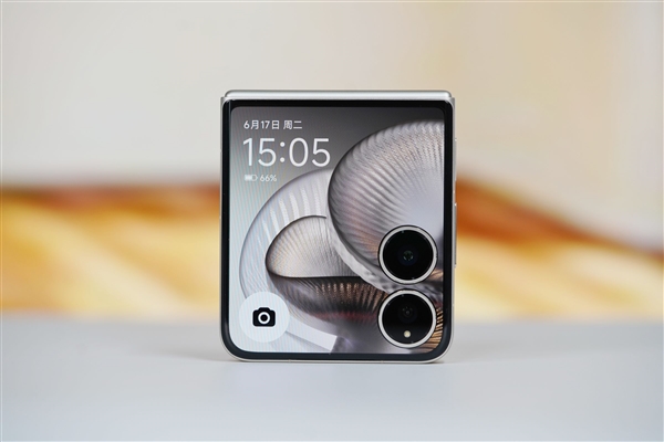 满配旗舰小折叠屏！小米MIX Flip 2图赏