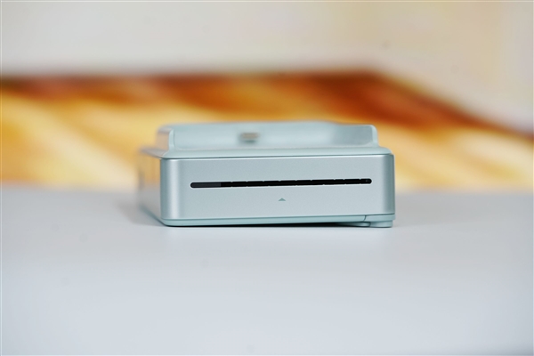 满配旗舰小折叠屏！小米MIX Flip 2图赏