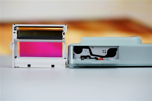 满配旗舰小折叠屏！小米MIX Flip 2图赏