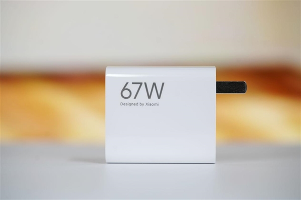 满配旗舰小折叠屏！小米MIX Flip 2图赏