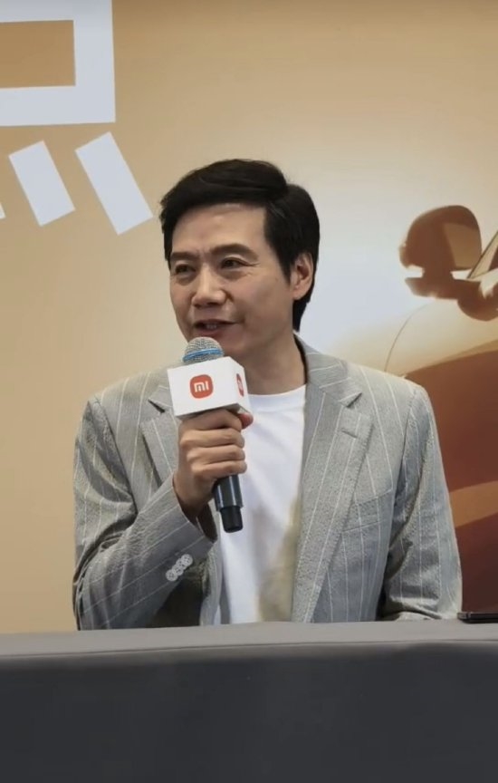 雷军:个别同行称小米“靠营销赢” 其实绝大部分领域小米都领先