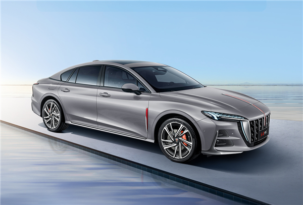 纯血国产豪华轿车!全新红旗H6上市售价17.98万元起