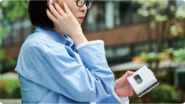 情怀杀+黑科技！日本Maxell新磁带机融合蓝牙/USB-C：645元开售秒光