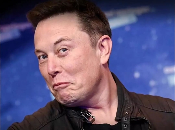 特斯拉“外卖式”交车：APP下单 全无人驾驶到家门