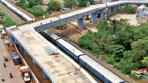 10年耗资2亿 印度新桥竟修成近90度急转弯引吐槽：官方急甩锅