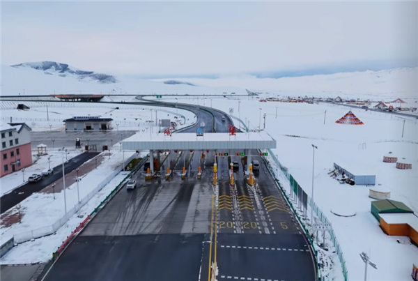 青海祁连七月飞雪 当地气象局回应：概率非常低