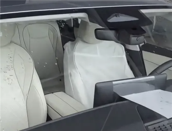 看齐大哥迈腾！全新大众速腾实车曝光：现款12.79万元起