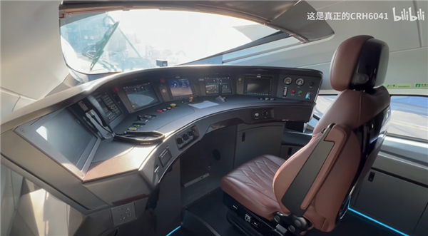 全球最快！国产高铁CR450“过于先进不便展示”