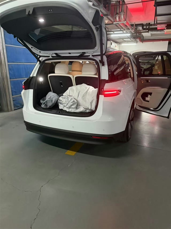 保密协议1000万元!理想i8内饰被提前泄密