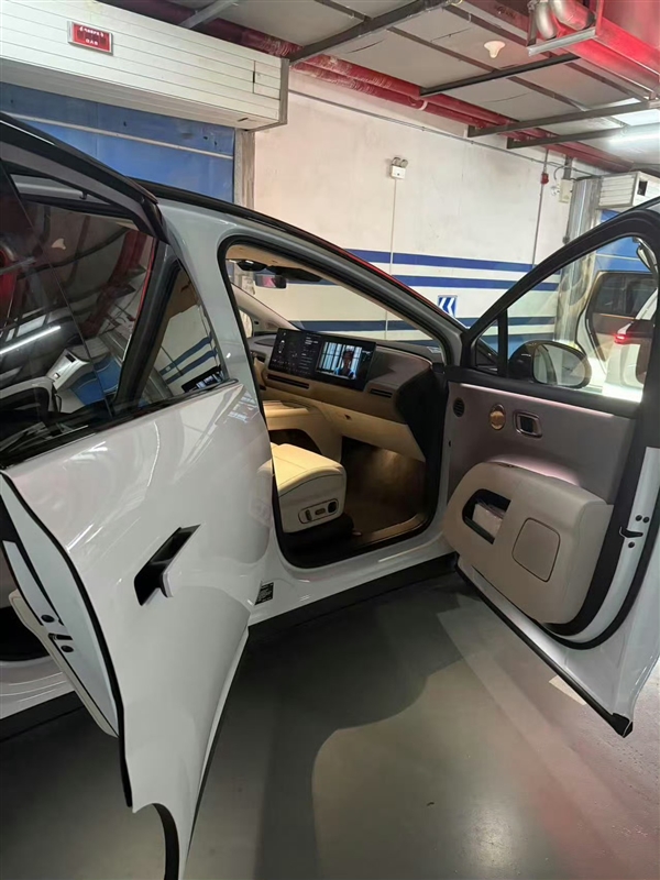 保密协议1000万元!理想i8内饰被提前泄密