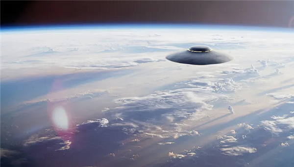 解密文件曝美机曾撞上UFO：没有任何损坏