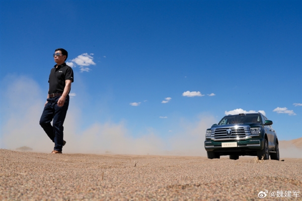 魏建军发布新款坦克500实车图：“敦煌绿”车色首次亮相