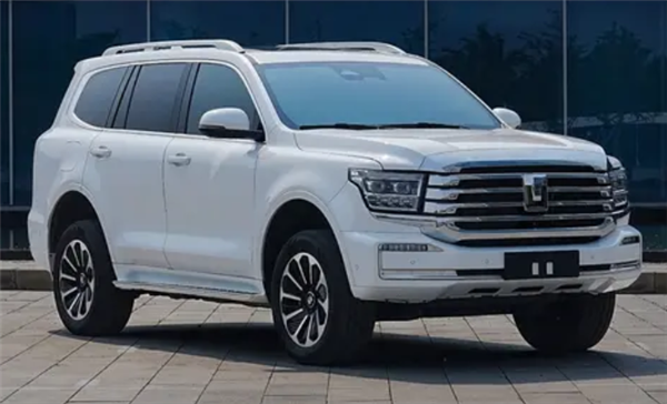 魏建军发布新款坦克500实车图：“敦煌绿”车色首次亮相