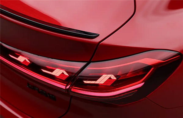 限时25.99万起 上汽奥迪A5L上市：第五代EA888+华为智驾