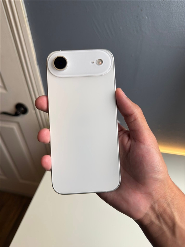 iPhone 17 Air/Pro电池对比:厚度差异明显