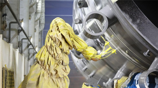 效率最高提升8倍！我国首条海洋油气装备智能化涂装产线投用