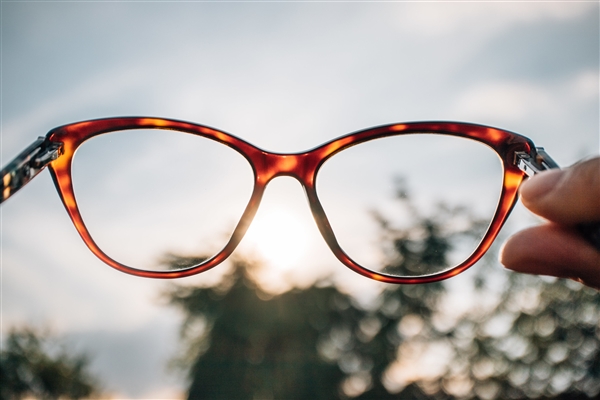 字节跳动回应即将发布AI眼镜:早期探索阶段