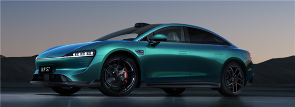 余承东一口气掏出6台新车：华为粉丝提前过年了！