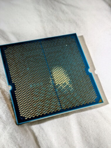 原因未知:两颗锐龙9 9950X运行GMP测试接连被烧!没有超频超压