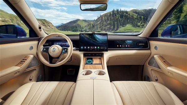 全车六盏小蓝灯 全新问界M7发布即搭载华为ADS 4