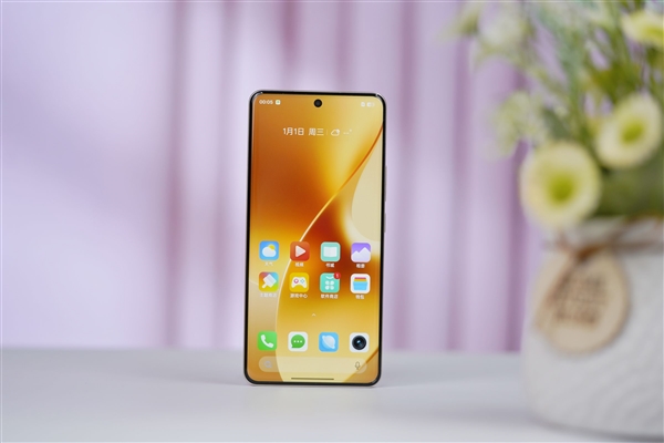 每台都独一无二!真我15 Pro图赏