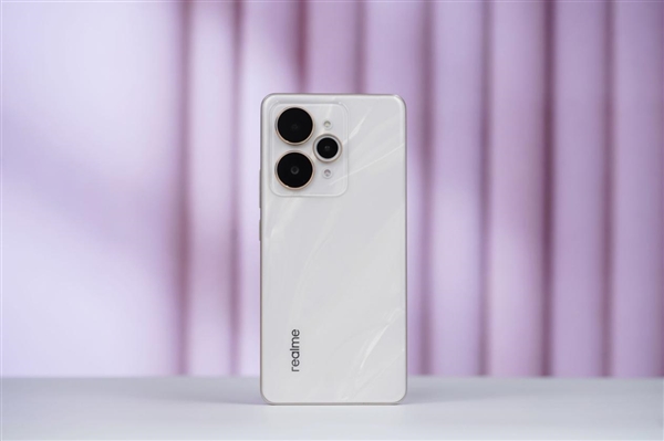 每台都独一无二!真我15 Pro图赏