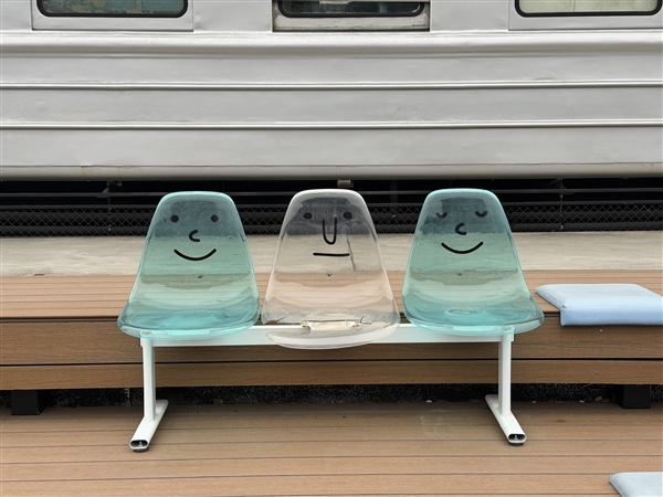 iPhone Air零售版上手体验:美丽小废物