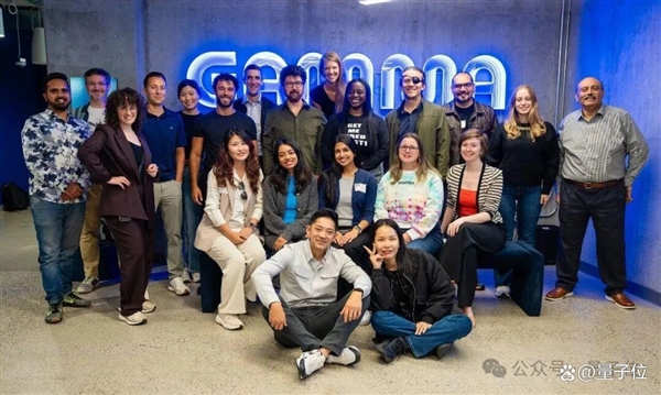 52个人用AI做PPT 年赚7个亿