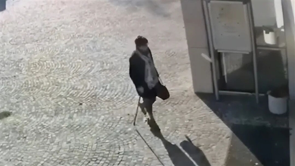 儿子假扮已故母亲领养老金 每年领43万 发现时母亲已木乃伊化