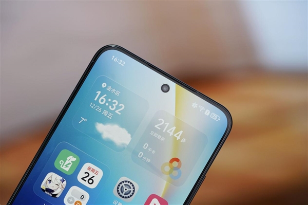 全球首发10000mAh电池!荣耀WIN图赏